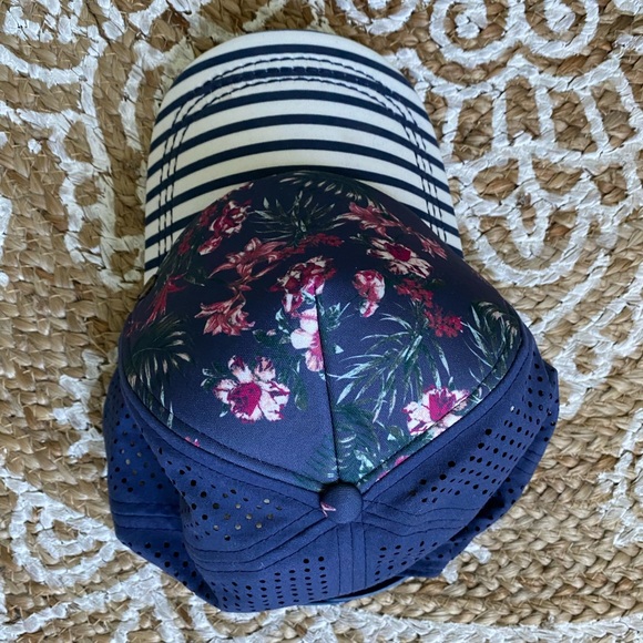 Roxy floral & stripes cap EUC, blue & pink, size OS - Picture 3 of 4
